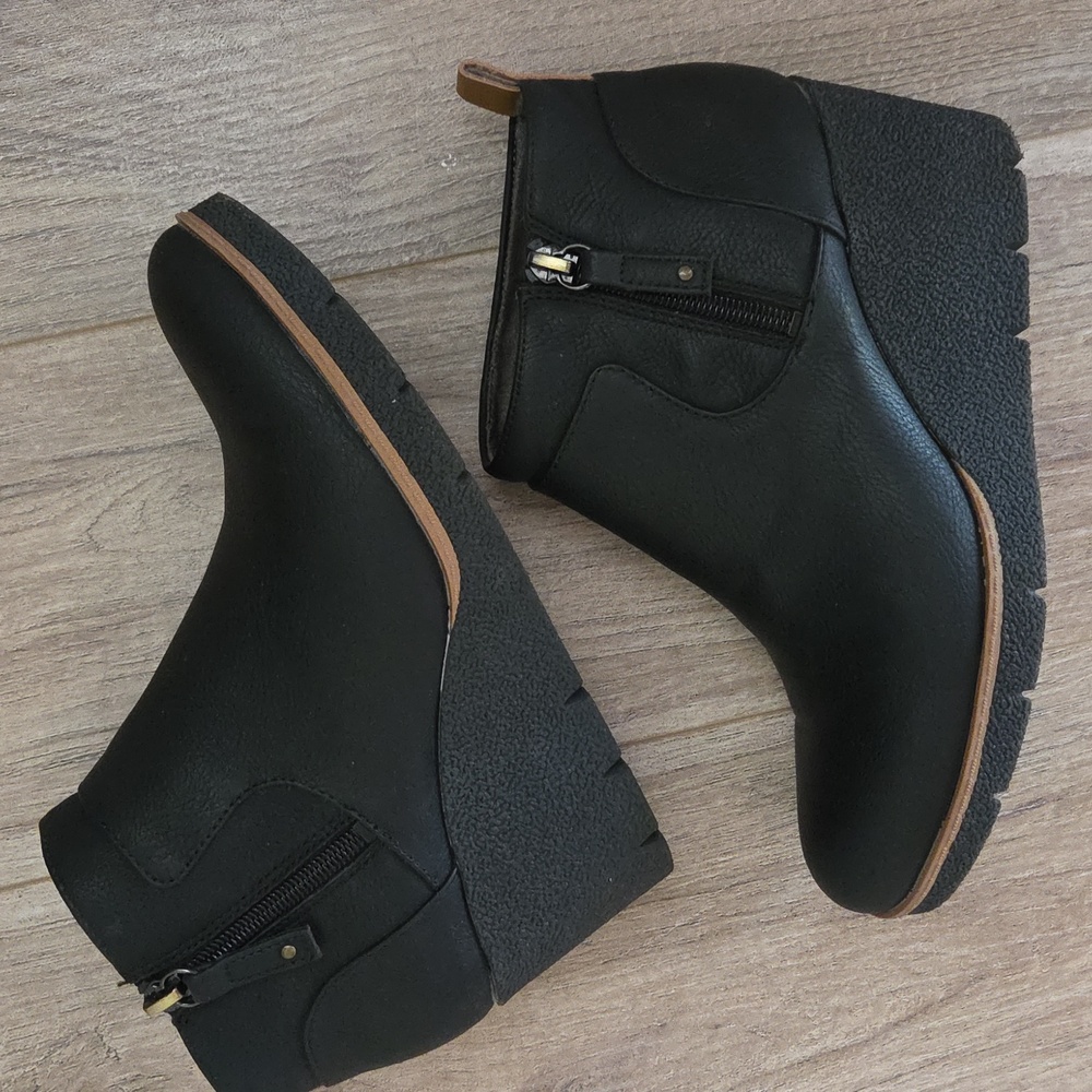 Dr. Scholl's Black Ankle Boots